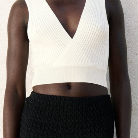 Zara Textured crop top - Picture 2 of 4